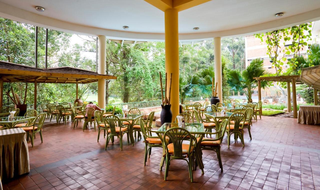 Golf Course Hotel Kampala Buitenkant foto
