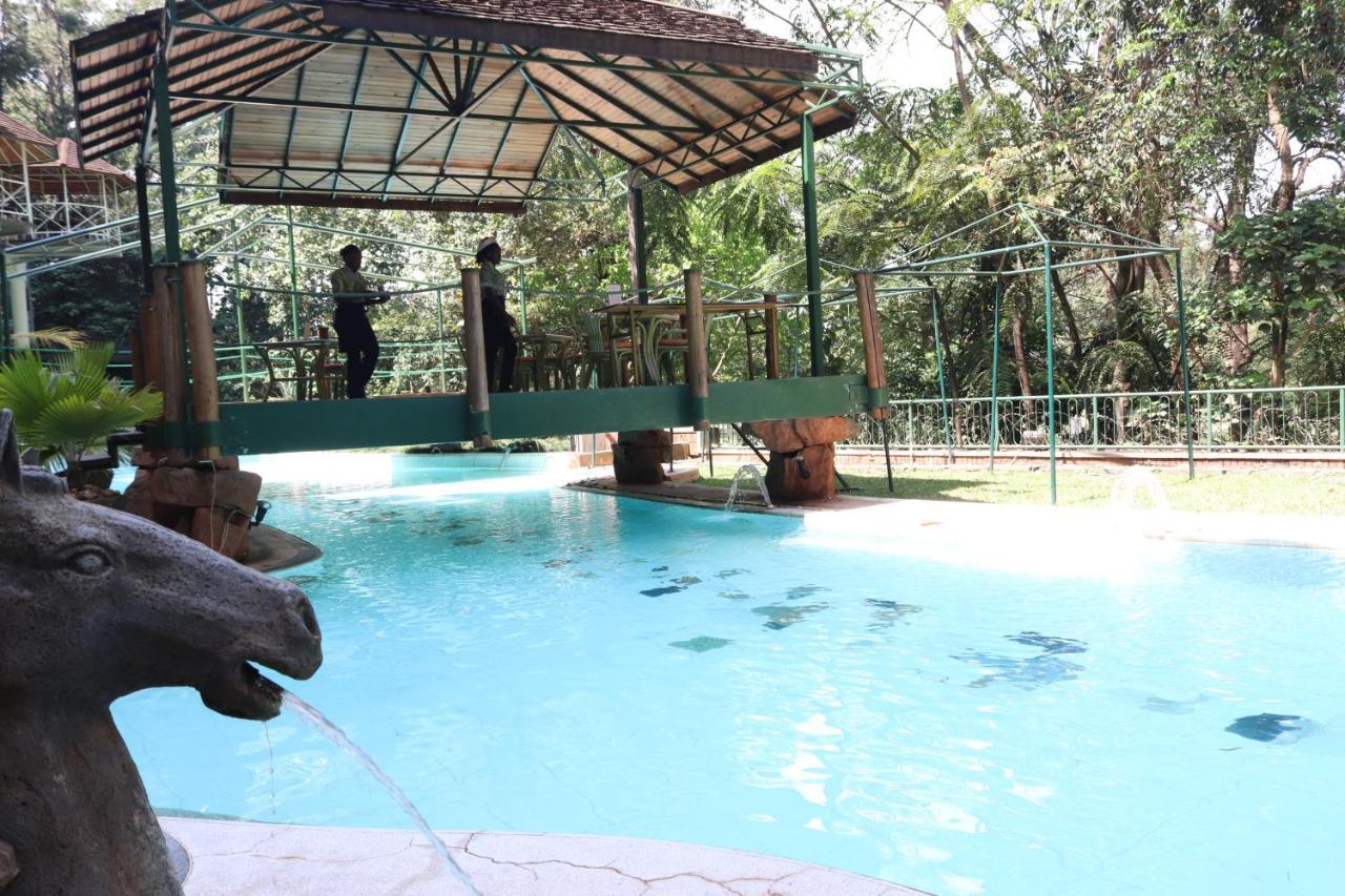 Golf Course Hotel Kampala Buitenkant foto
