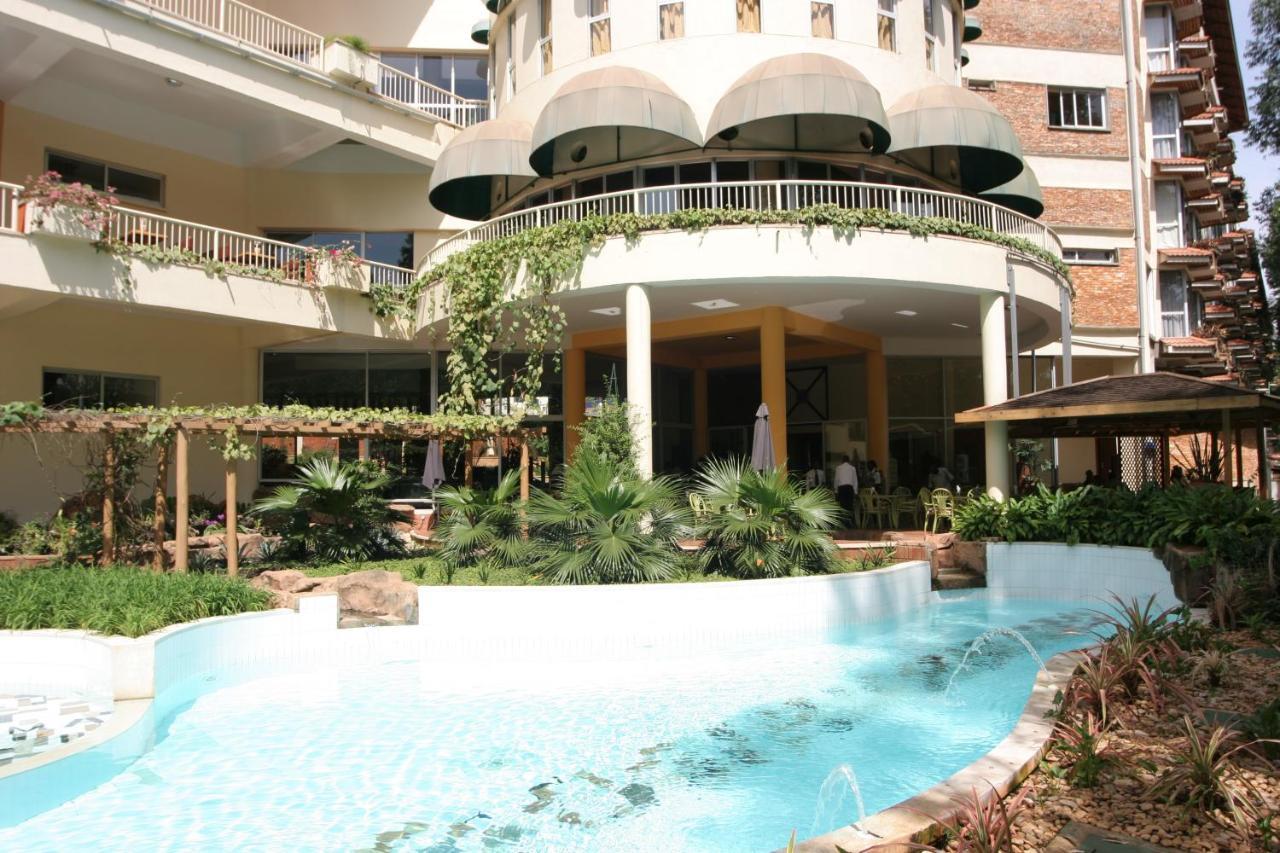 Golf Course Hotel Kampala Buitenkant foto